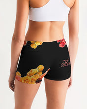将图片加载到图库查看器,Fall Roses-Black Women's Mid-Rise Yoga Shorts