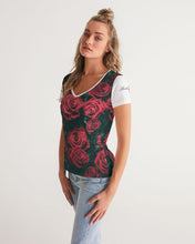Charger l'image dans la galerie, La Colora Women's V-Neck Tee