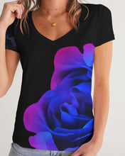 将图片加载到图库查看器,Blue&Purple Rose Women's V-Neck Tee