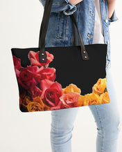 将图片加载到图库查看器,Fall Roses-Black Stylish Tote