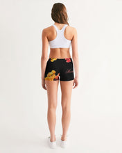 将图片加载到图库查看器,Fall Roses-Black Women's Mid-Rise Yoga Shorts