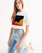 Tải hình ảnh vào trình xem Thư viện, Fall Roses-Black Women's Cropped Tee