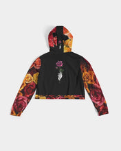 将图片加载到图库查看器,Fall Roses-Black Women's Cropped Hoodie