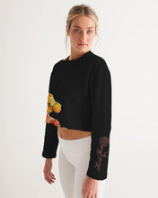 将图片加载到图库查看器,Fall Roses-Black Women's Cropped Sweatshirt