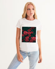 Load image into Gallery viewer, La Colora Women&#39;s Graphic Tee
