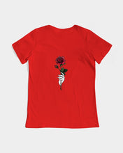 Load image into Gallery viewer, La Colora Women&#39;s Graphic Tee
