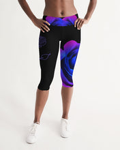 Load image into Gallery viewer, Blue&amp;Purple Rose Women&#39;s Mid-Rise Capri
