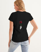 Load image into Gallery viewer, La Colora Women&#39;s Graphic Tee
