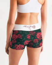 Load image into Gallery viewer, La Colora Women&#39;s Mid-Rise Yoga Shorts
