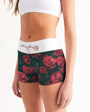 Load image into Gallery viewer, La Colora Women&#39;s Mid-Rise Yoga Shorts
